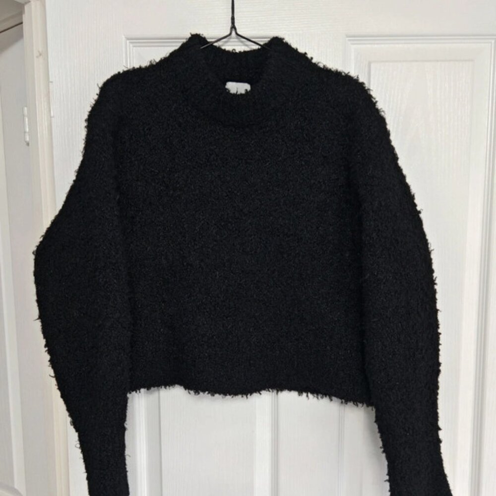 H&M beautiful knitted cropped oversized jumpe